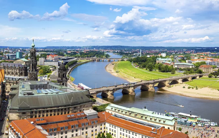 © shutterstock_242066716 - Dresden an der Elbe