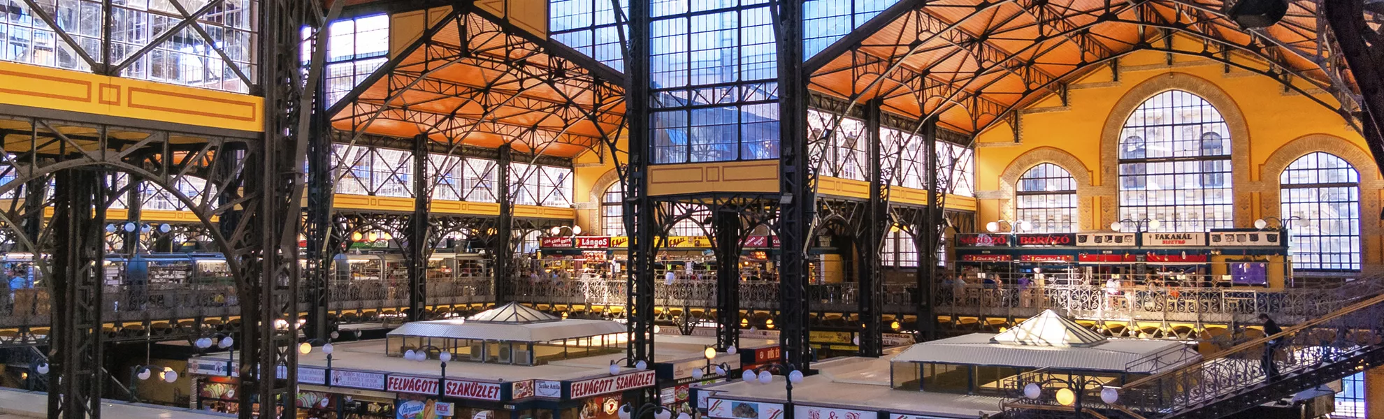 Markthalle in Budapest - © LAMBERTOJESUS - stock.adobe.com