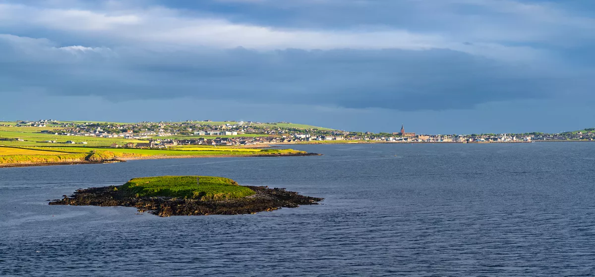 Kirkwall, die alte Hauptstadt der Orkneyinseln - © giumas - stock.adobe.com