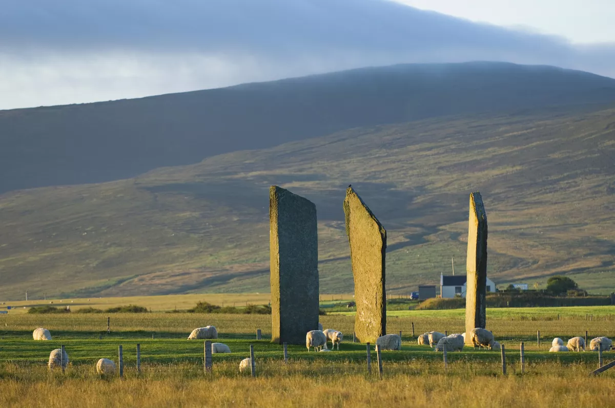 Stones of Stenness, Orkney-Inseln - © Getty Images/iStockphoto