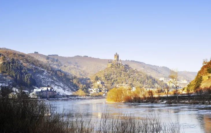 © This content is subject to copyright. - Winterzauber in Cochem