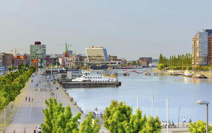 © FRANCESCO CAROVILLANO - Schwedenkai und Ostseekai, Kiel