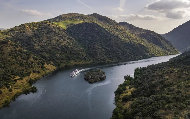 Schönes Dourotal mit Porto Douro Spirit