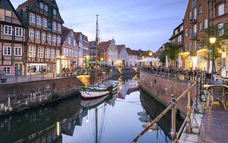 © Francesco Carovillano - Alter Hafen, Stade