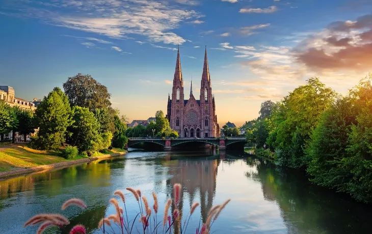 Kirche in Strasbourg - © Givaga - stock.adobe.com