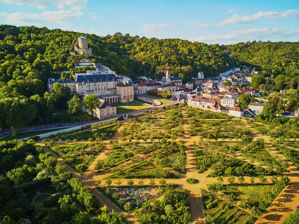 Schloss La Roche-Guyon - © Ekaterina Pokrovsky - stock.adobe.com