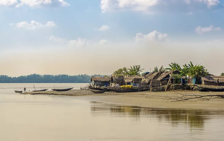 ©milosk50 - stock.adobe.com - Dorf in den Sundarbans