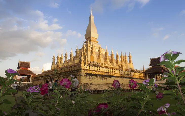 © Â©teerapon1979 - stock.adobe.com - Wat Pha That Luang, Vientiane