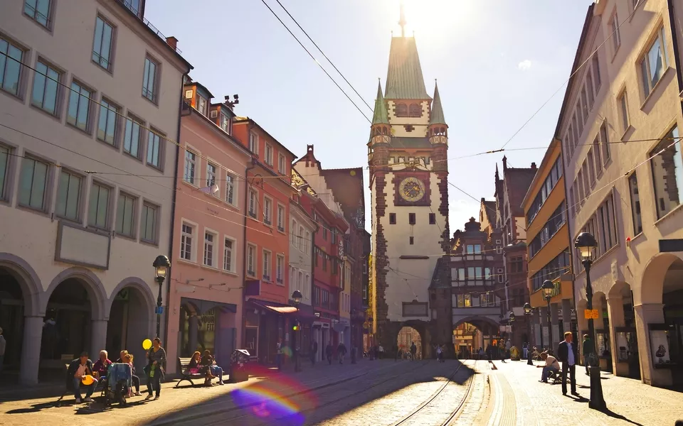 Martinstor, altes Tor zur Freiburger Stadt - © avirid - stock.adobe.com
