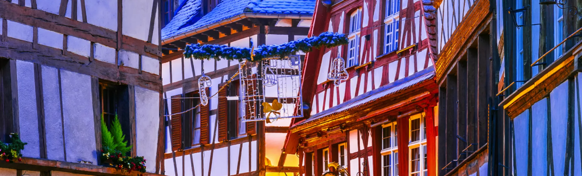 Strasburg zur Weihnachtszeit - © ecstk22 - stock.adobe.com