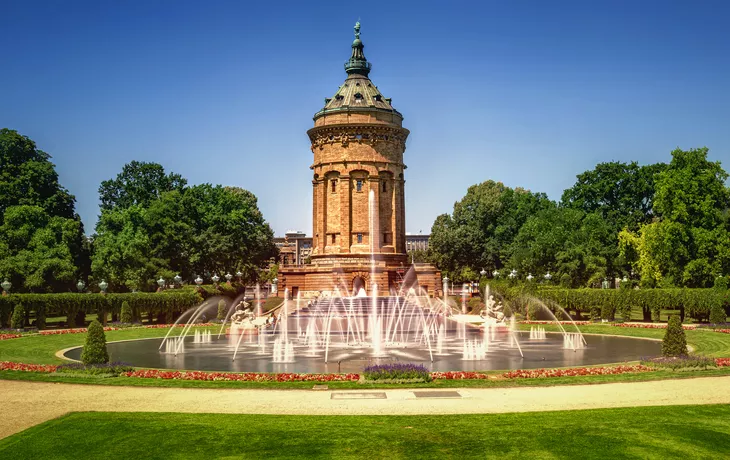 © Thorsten Assfalg - stock.adobe.com - Mannheims Wasserturm