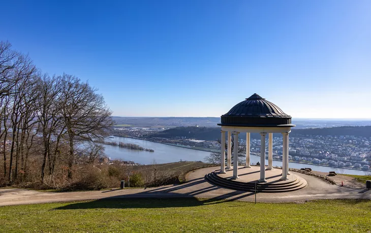 © Alessandro - stock.adobe.com - Blick vom Niederwalddenkmal, Rüdesheim