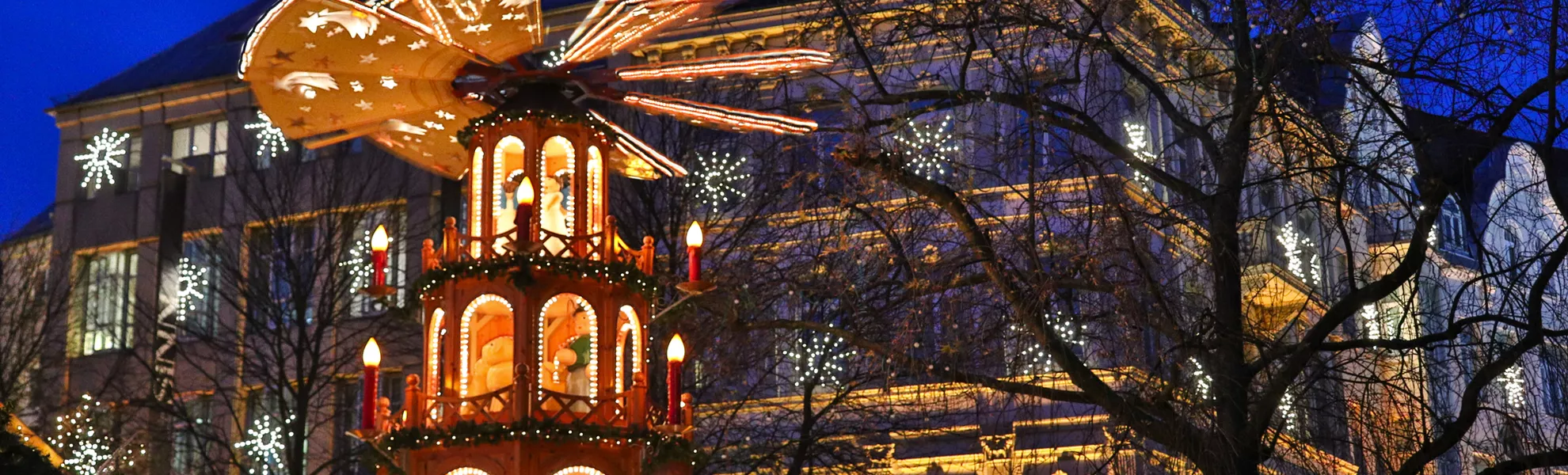 Weihnachtsmarkt in Bonn - © Bayerle - stock.adobe.com