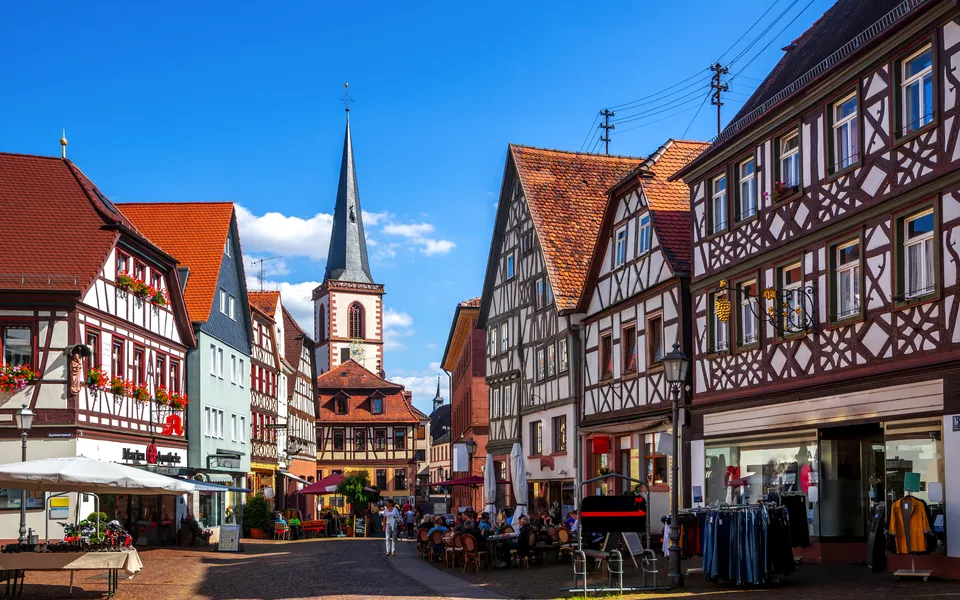 Lohr am Main in Bayern, Deutschland - ©Sina Ettmer - stock.adobe.com