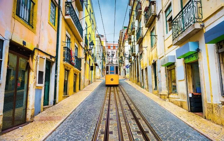 © SeanPavonePhoto - Fotolia - Lissabon