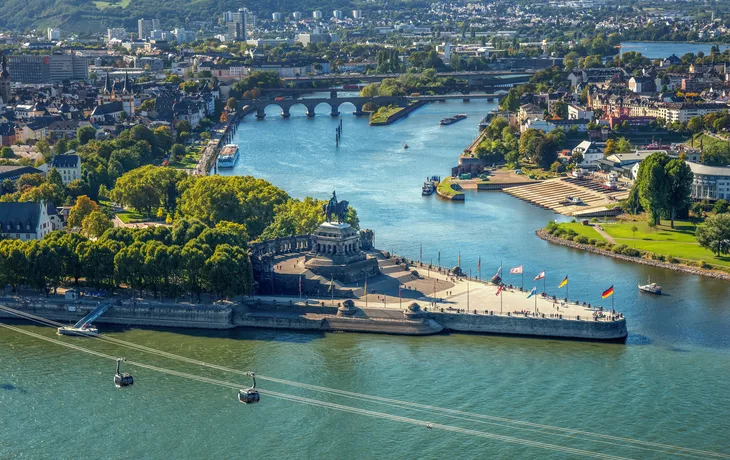 © Sina Ettmer - stock.adobe.com - Koblenz - Blick auf das Deutsche Eck 
