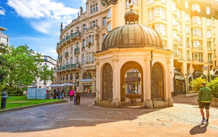 © pure-life-pictures - Fotolia - Thermalquelle, Wiesbaden