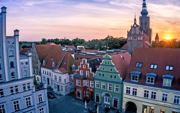 © Magnus - stock.adobe.com - Marché aux poissons de Greifswald