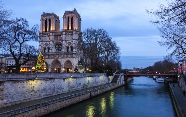 © norbel - stock.adobe.com - Notre-Dame de Paris