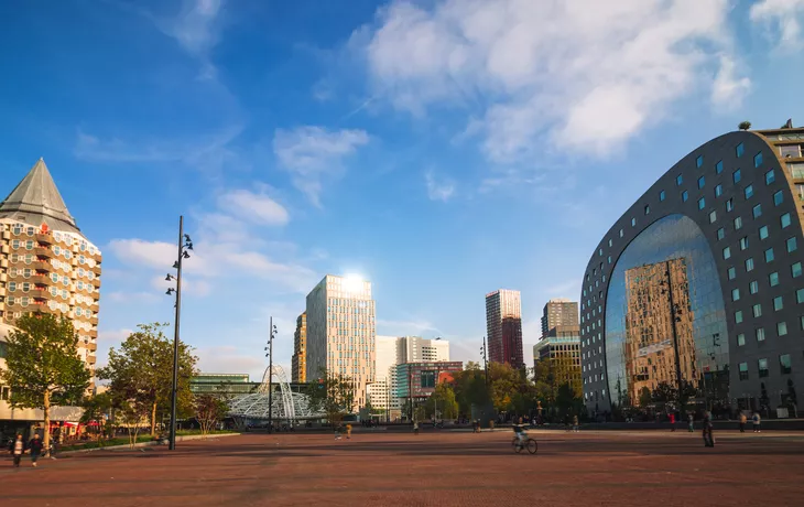 © uslatar - stock.adobe.com - Rotterdam