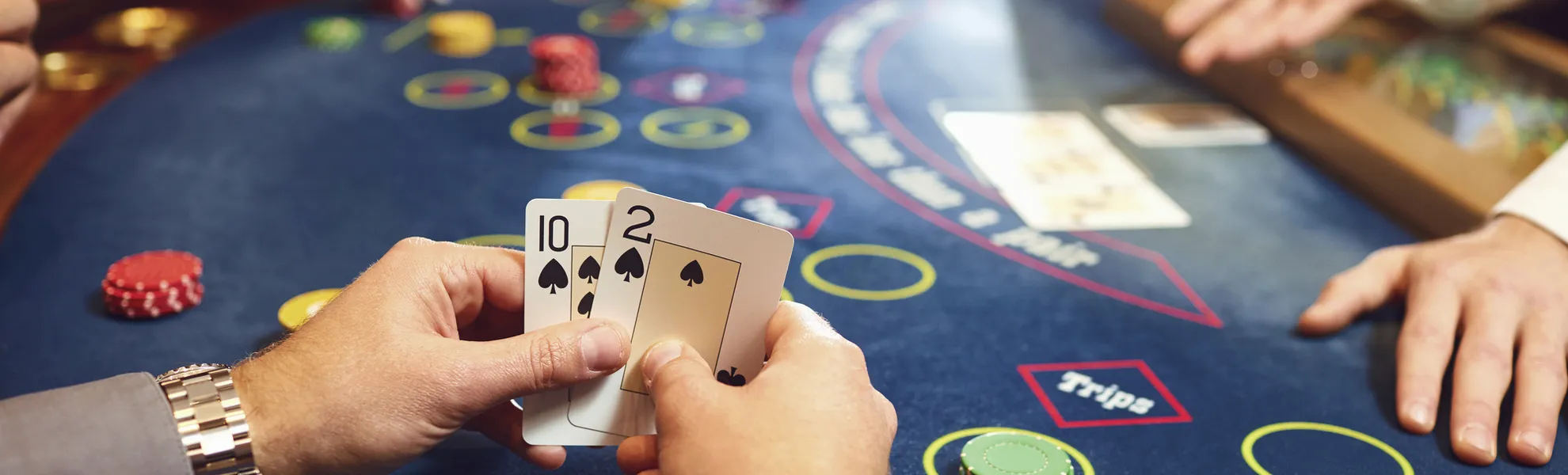 Pokerabend an Bord - © Studio Romantic - stock.adobe.com