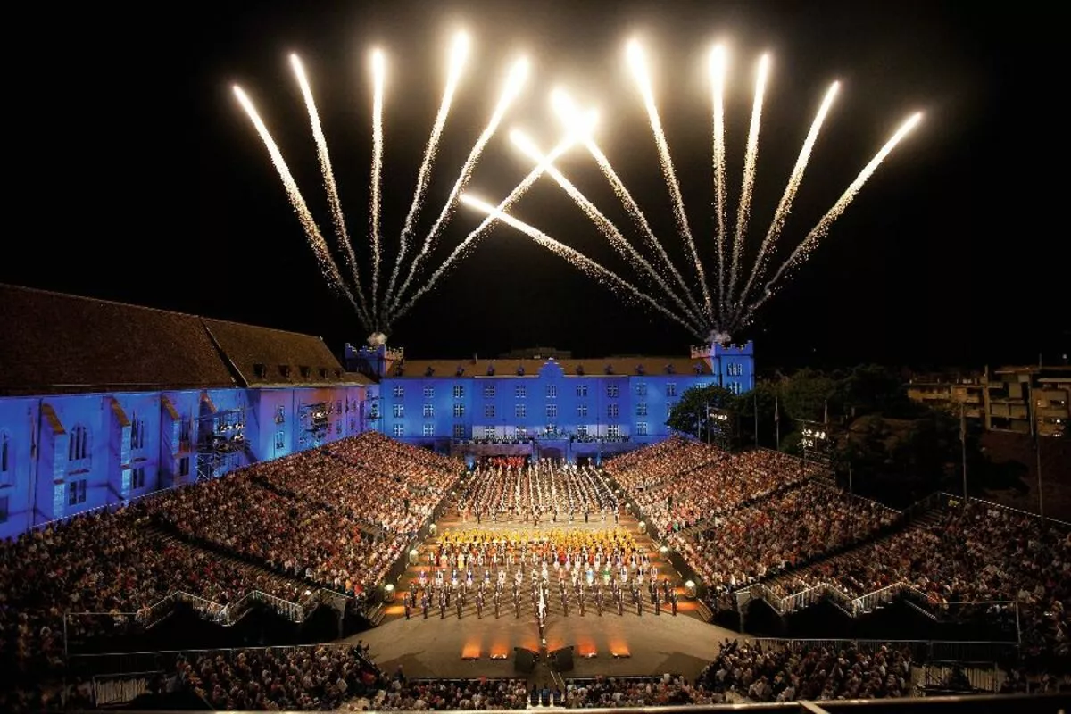 Feuerwerk beim Basel Tattoo - © Basel Tattoo