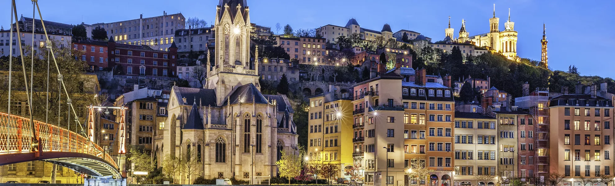 Vieux-Lyon mit Saône und Kathedrale La Fourvière - © shutterstock_167845649