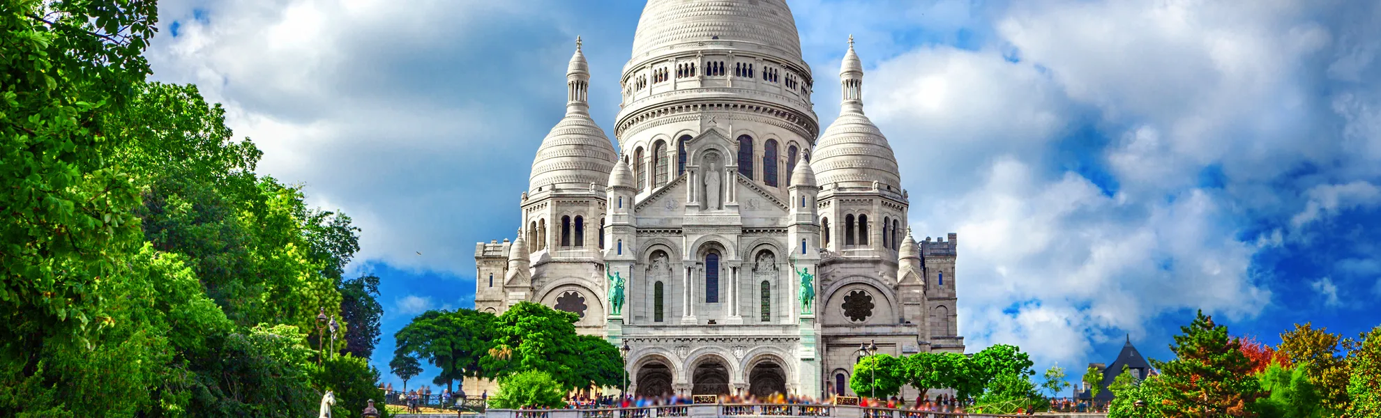 Basilica Sacré-Cœur de Montmartre in Paris - © adisa - stock.adobe.com