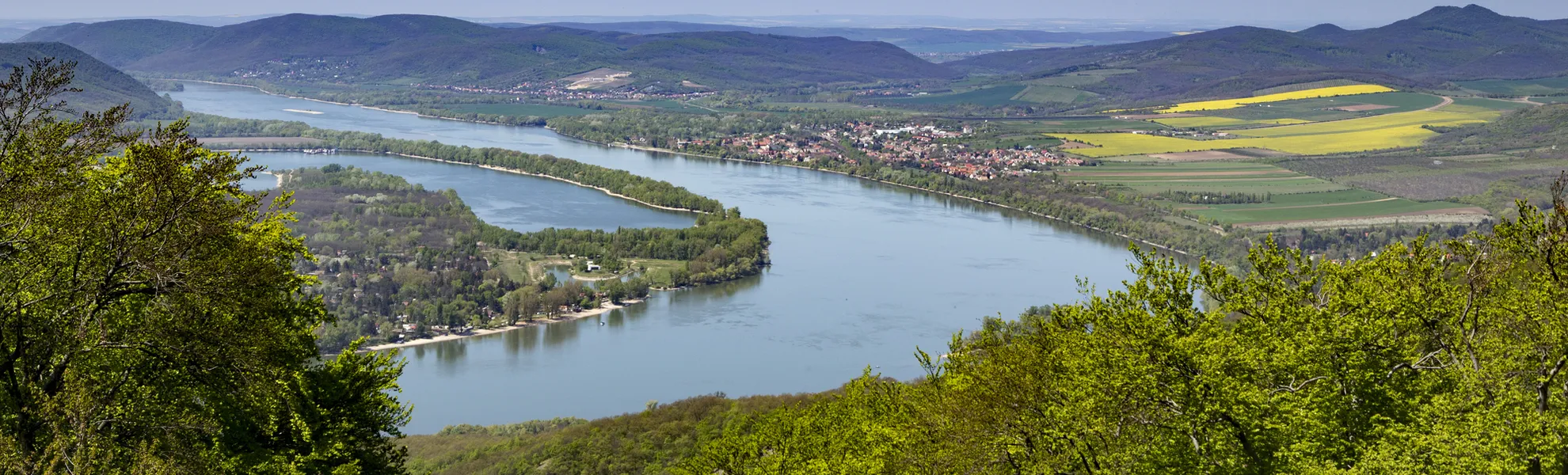 Donauknie in Ungarn - © tamaslaza3 - stock.adobe.com