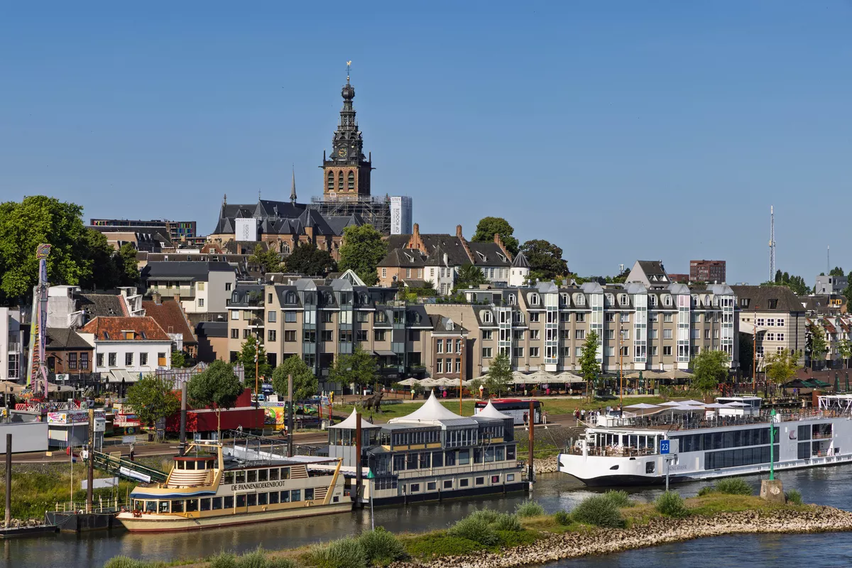 Nijmegen mit St.-Stephanskirche - © PixelBiss - stock.adobe.com