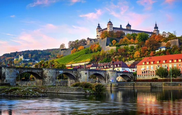 © Boris Stroujko - Festung Marienberg oberhalb von Würzburg in Unterfranken, Deutschland