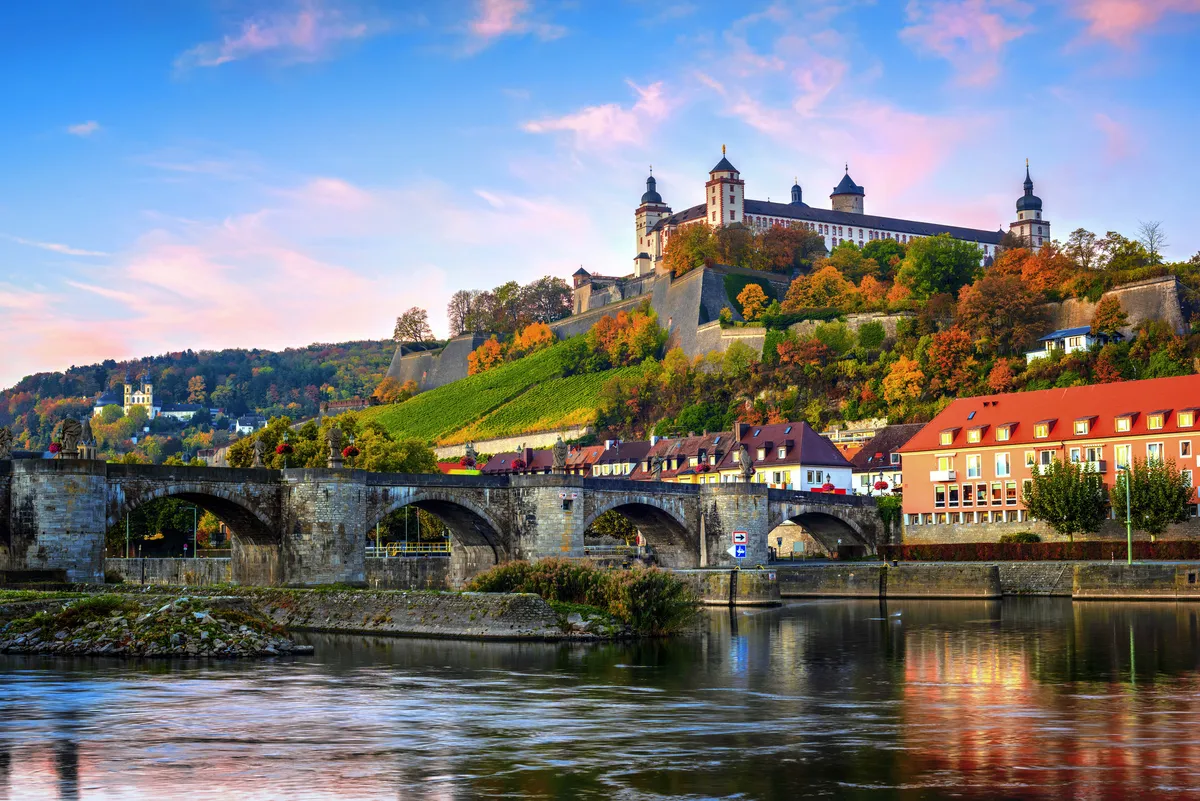 Festung Marienberg oberhalb von Würzburg in Unterfranken, Deutschland - © Boris Stroujko
