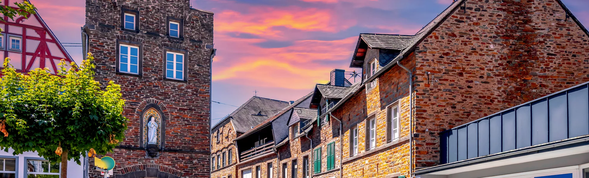 Marktplatz von Treis-Karden  - © Sina Ettmer - stock.adobe.com