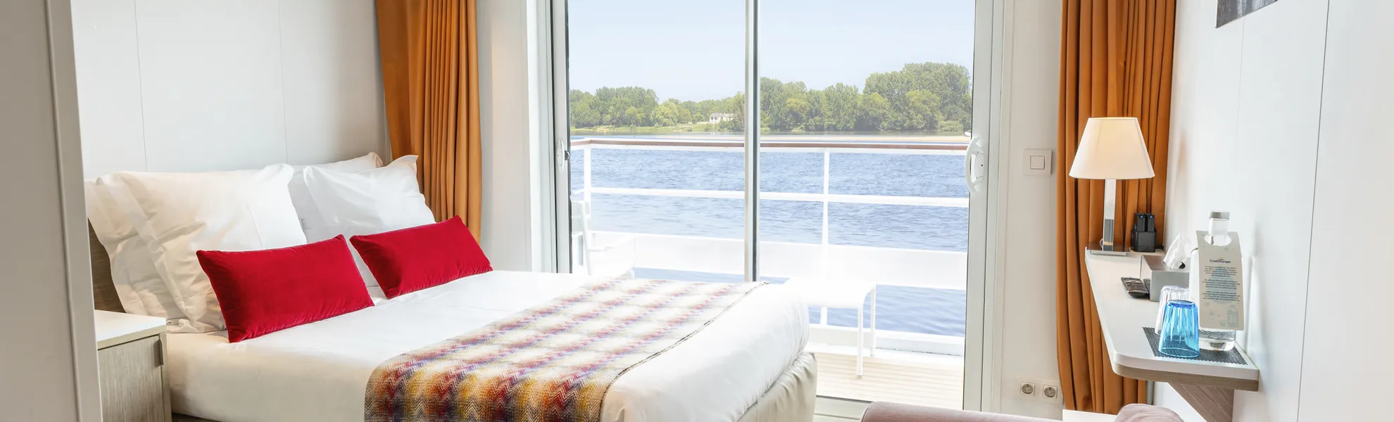 MS Loire Princesse, Oberdeckkabine mit Doppelbett - ©CroisiEurope
