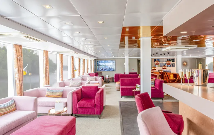 MS Loire Princesse, Salon mit Bar - ©CroisiEurope
