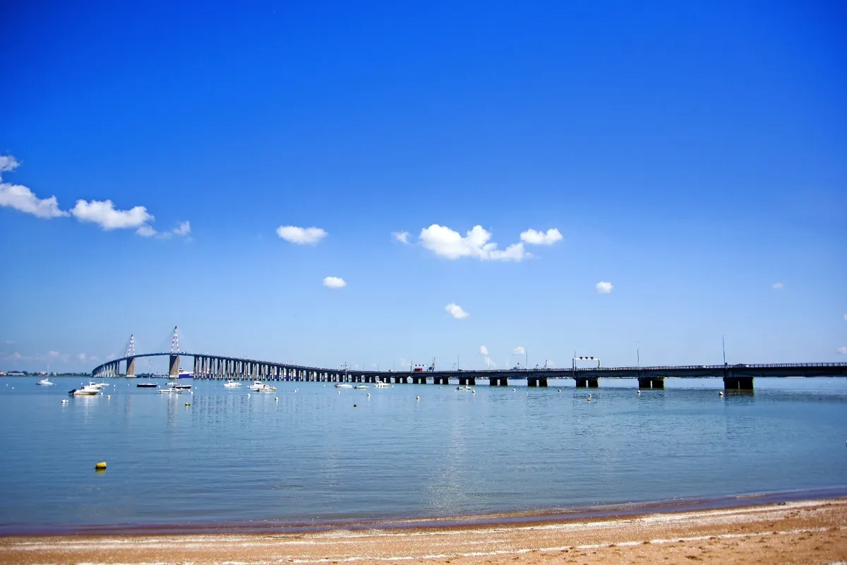 Loire-Brücke von Saint Nazaire - © altitudedrone - stock.adobe.com