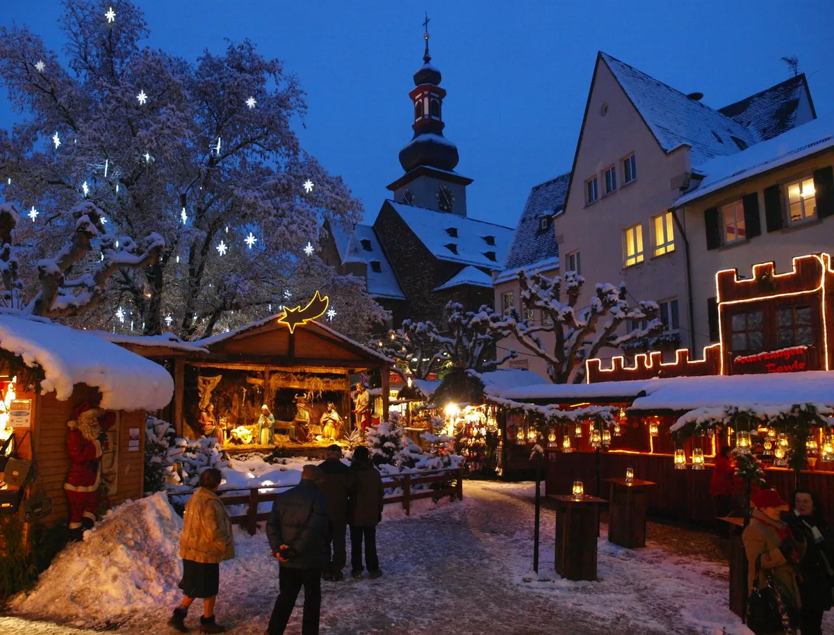 Rüdesheimer Weihnachtsmarkt der Nationen - © www.weihnachtsmarkt-der-nationen.de