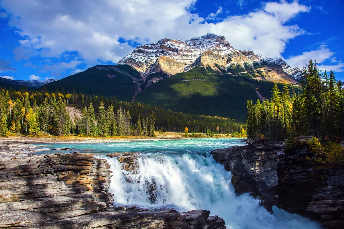 Athabasca Falls im Jasper-Nationalpark, Kanada - © Kushnirov Avraham - stock.adobe.com