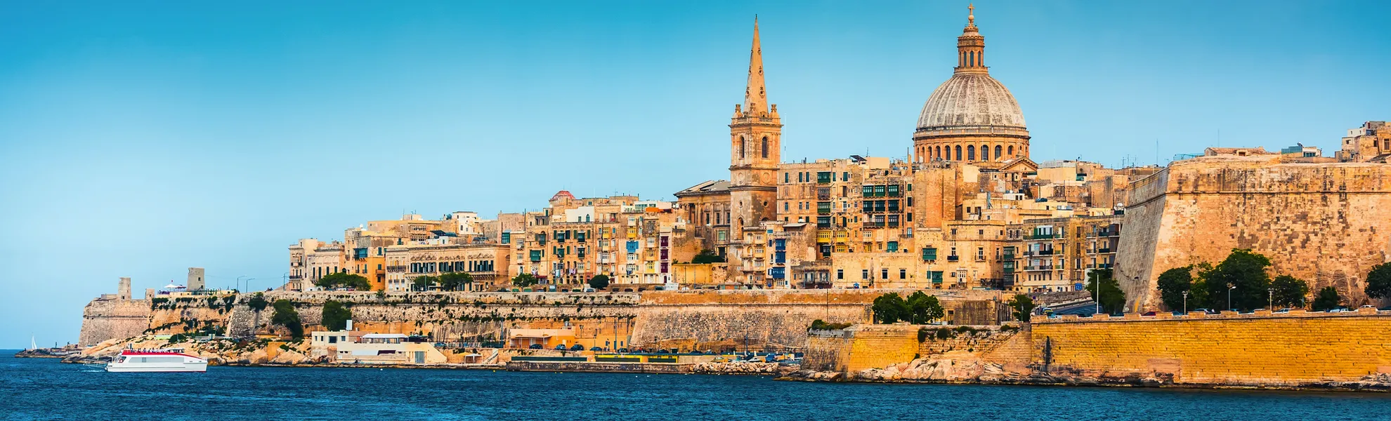 Blick auf den Hafen von Marsamxett und Valletta, Malta - ©Alex Green - stock.adobe.com