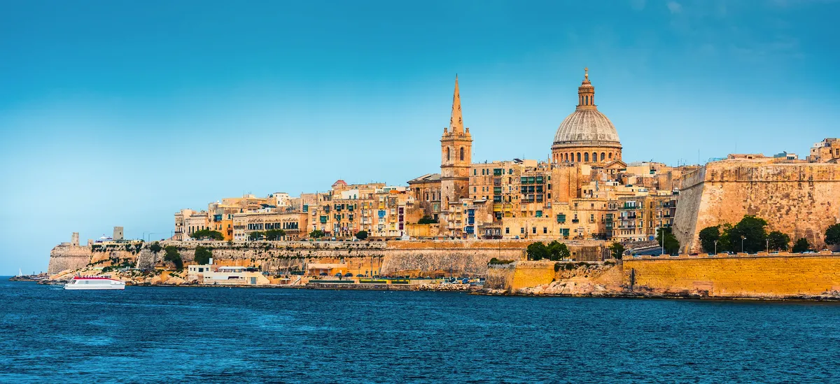 Blick auf den Hafen von Marsamxett und Valletta, Malta - ©Alex Green - stock.adobe.com