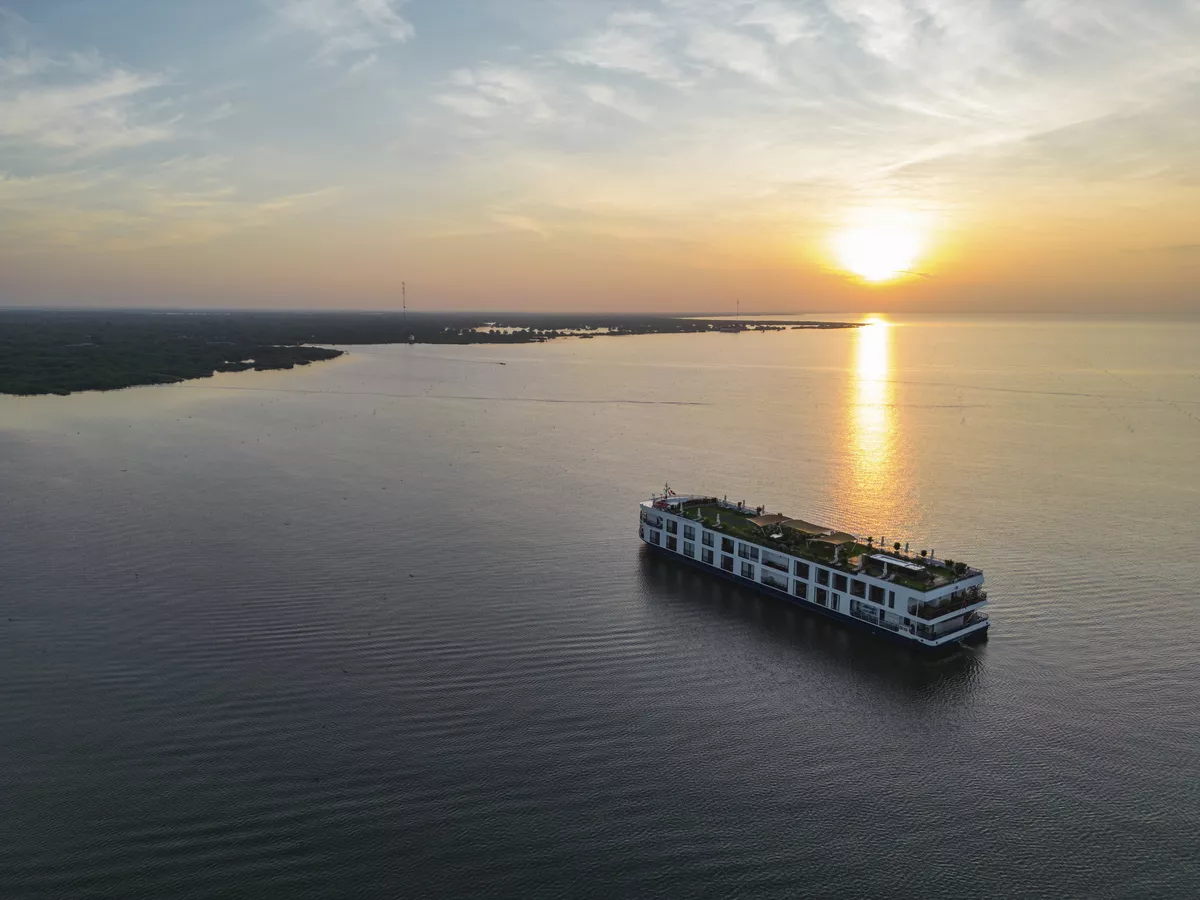RV Mekong Discovery