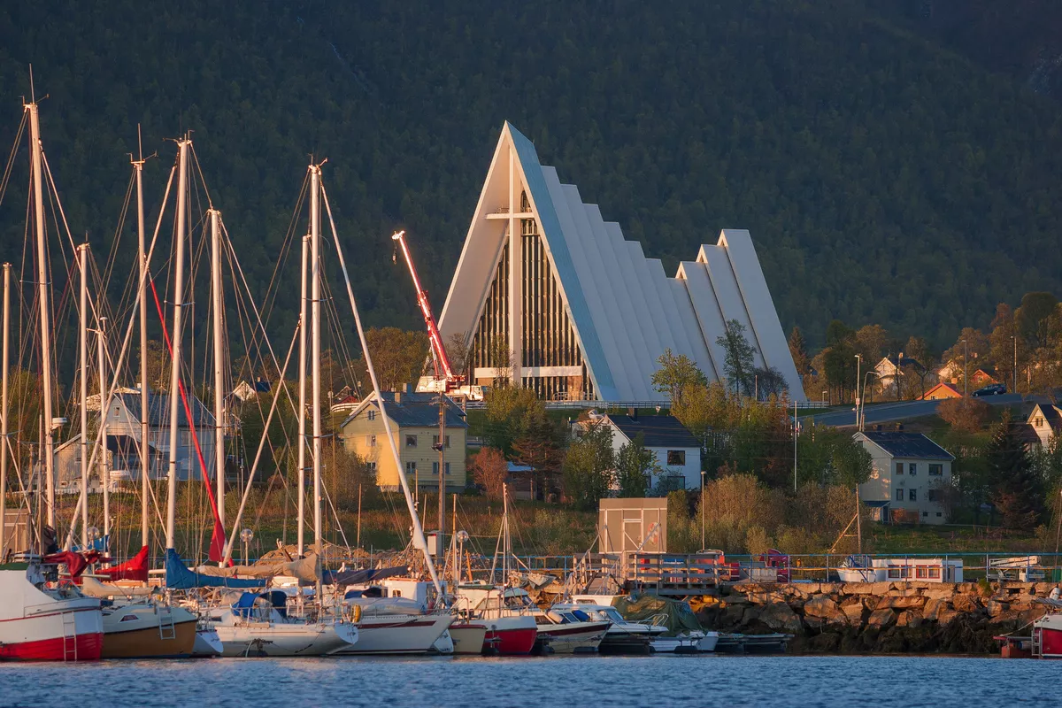 berühmte arktische Kapelle in Tromsø - © Uwe - stock.adobe.com