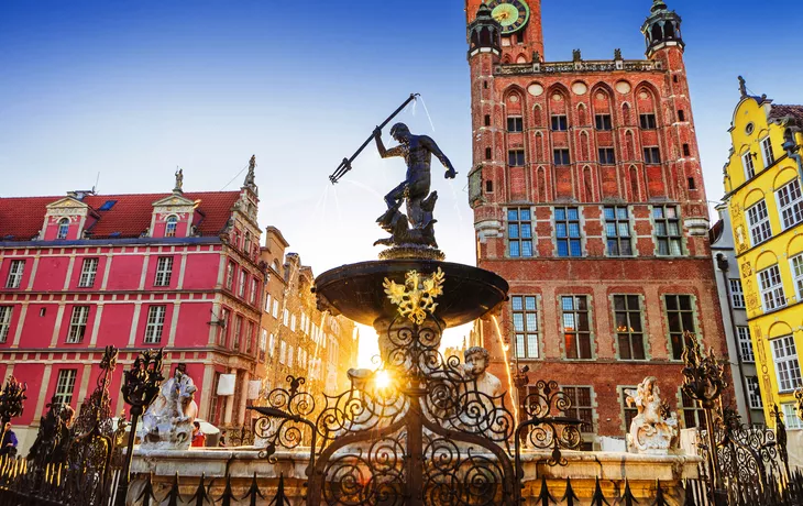 Brunnen im alten Zentrum der Stadt Danzig, Polen - © kite_rin - stock.adobe.com