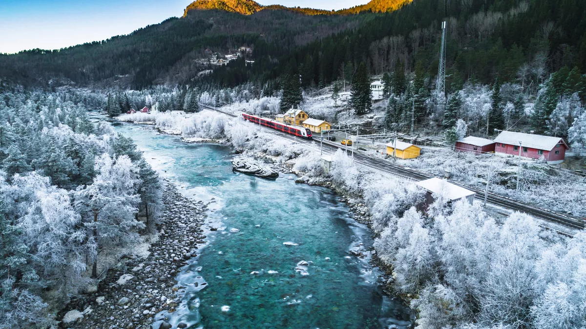 Zug Oslo - Bergen - ©mariusltu - stock.adobe.com