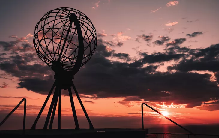 Nordkap bei Sonnenuntergang - © Daniel - stock.adobe.com