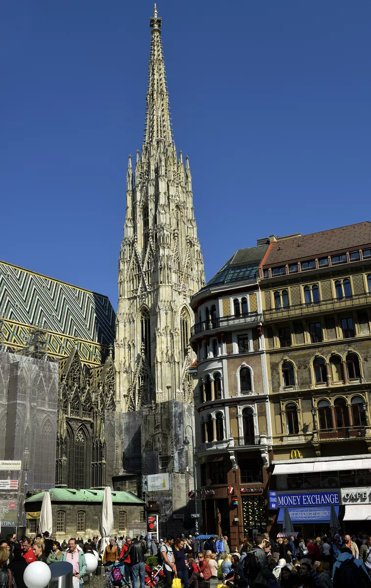 Stephansdom in Wien - ©                                                       