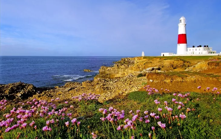 Portland Bill Leuchtturm vor der englischen Südküste - © Dual Aspect - stock.adobe.com