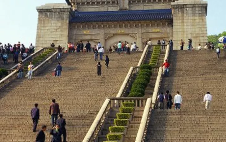 Sun Yat-sen's Mausoleum, Nanjing - © Jess Yu - Fotolia