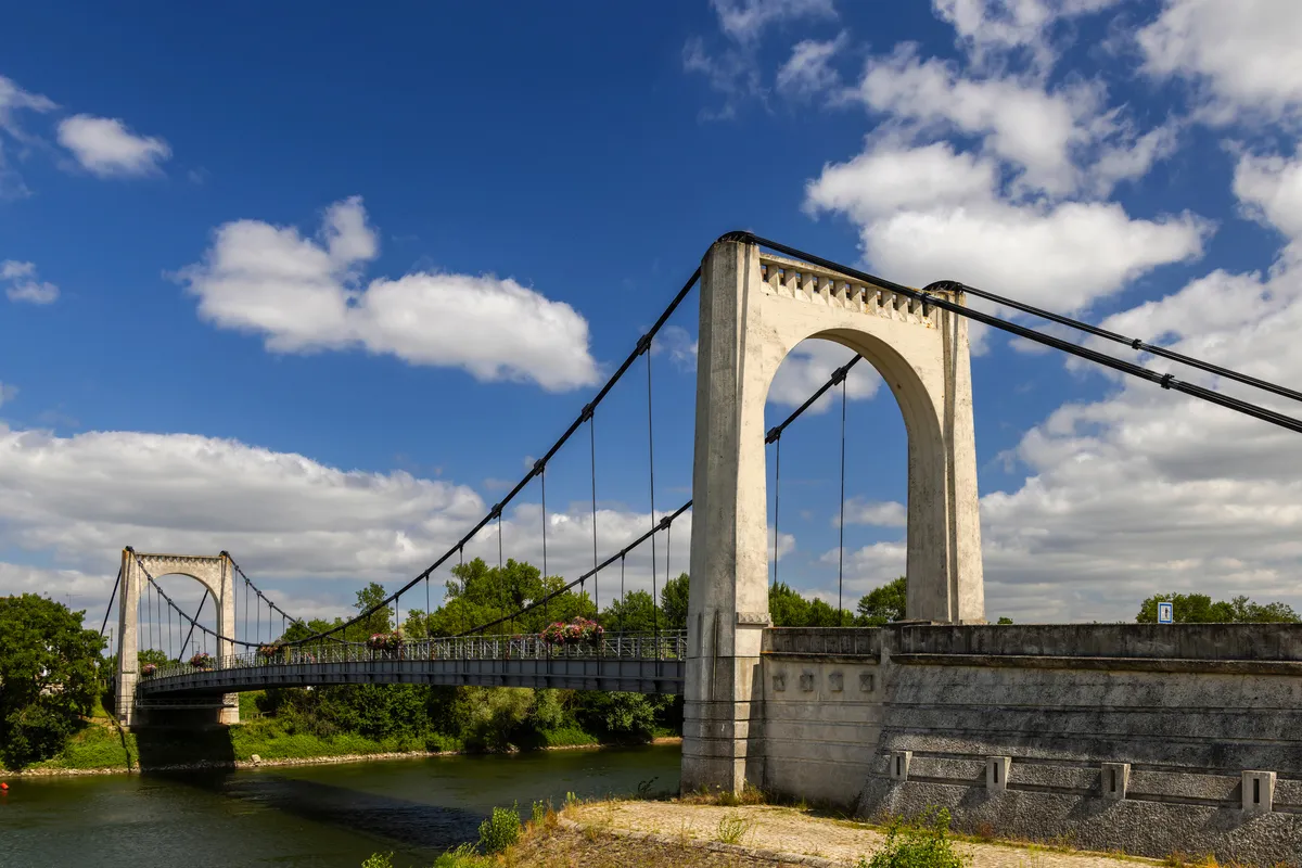Hängebrücke über die Loire in Chalonnes-sur-Loire, Frankreich - © Richard Semik www.richardsemik.com
