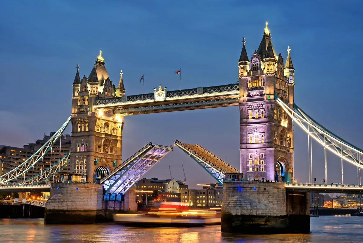 Tower Bridge - © Stillkost - Fotolia